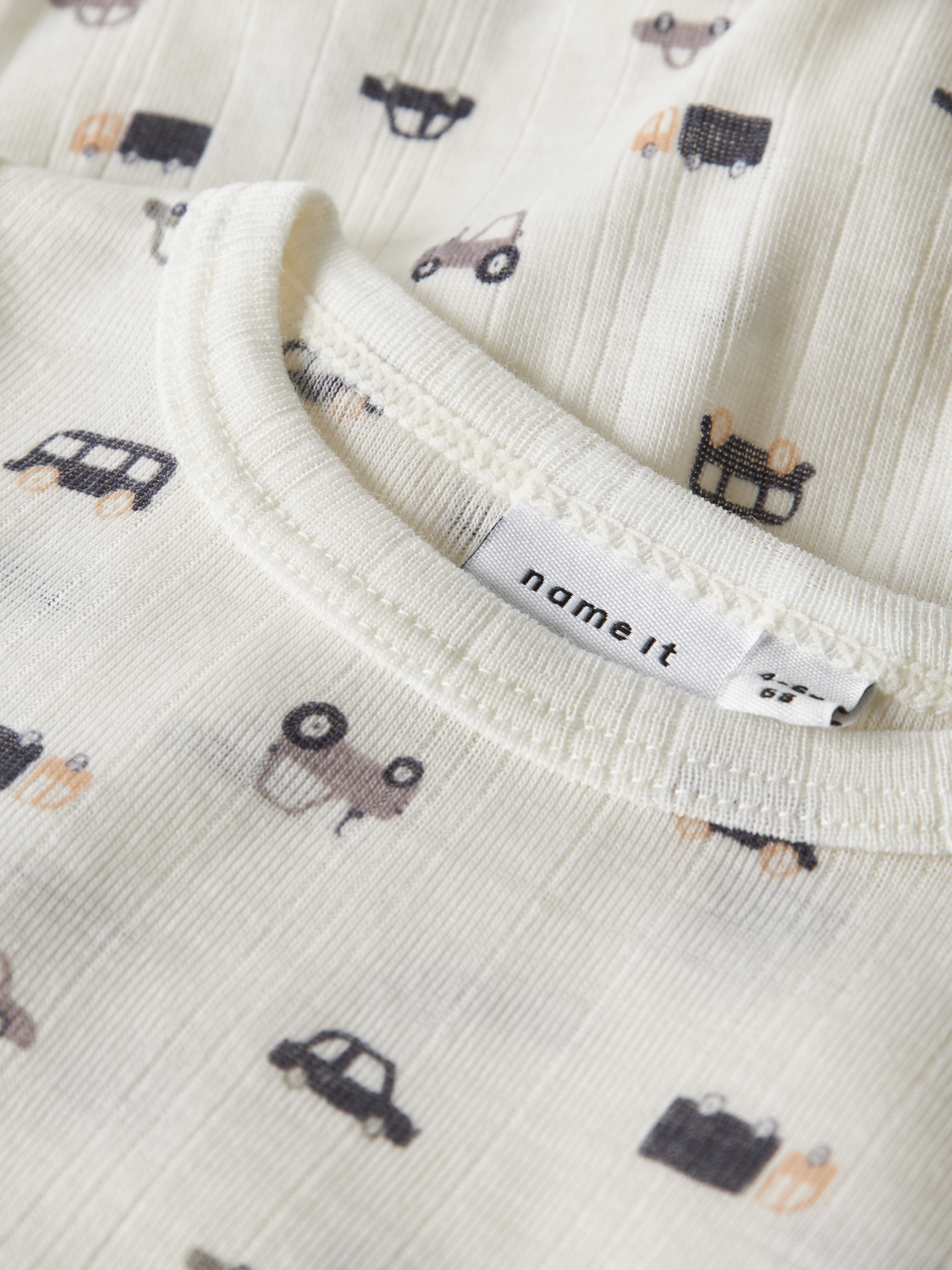 model_shot-front_full